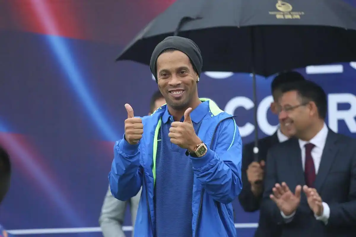 伊涅斯塔 伊涅斯塔